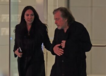 آل باتشينو وصديقته نور الفلاح الكويتية وأم ابنه