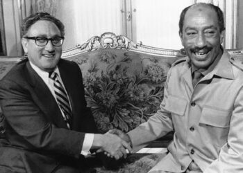 وفاة وزير الخارجية الأمريكي الأسبق هنري كيسنجر عن عمر 100 عام