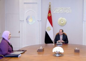 الرئيس السيسي يطلع على جهود الهلال الأحمر المصري في دعم الأشقاء الفلسطينيين