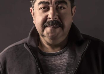 وفاة الفنان طارق عبد العزيز إثر تعرض لأزمة قلبية مفاجئة أثناء العمل