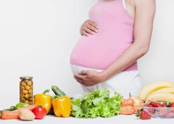 التغذية المفضلة في فترة الحمل وأكلات يجب تجنبها تماما