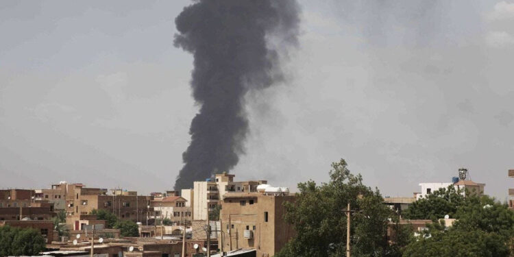 الجيش السوداني يقصف مواقع الدعم السريع