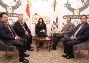 الانتخابات الرئاسية.. أيمن محسب: القطاع الخاص هو القاطرة الوحيدة للنهوض بالاقتصاد المصري 