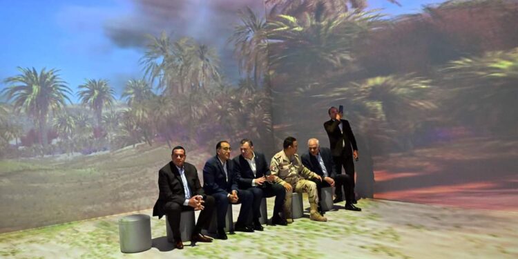 رئيس الوزراء يتفقد المتحف المصري الكبير قبل افتتاحه