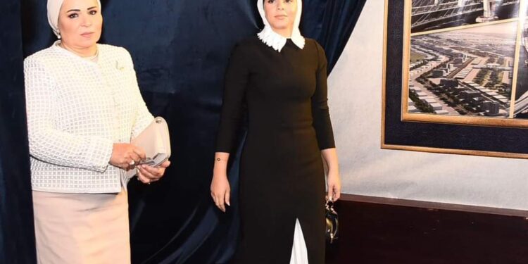 الانتخابات الرئاسية.. قرينة الرئيس السيسي ونجلتها تشاركان في التصويت