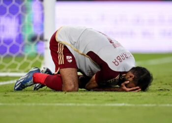 فلومينينسي يهزم الأهلي ٢ مقابل لا شئ في الدور نصف النهائي لبطولة كأس العالم للأندية