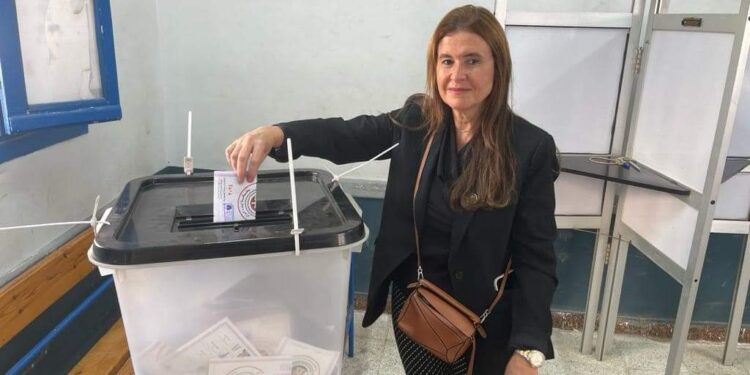 النائبة شيرين عليش تدلي بصوتها الانتخابي.. وتدعو المصريين لاستكمال المشهد الديمقراطي وتلبية نداء الوطن