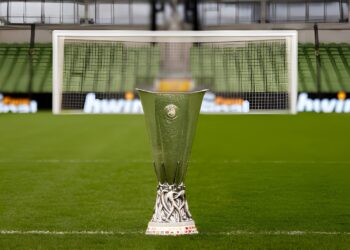 الأهلي ضد اتحاد جدة