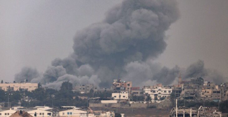 طيران الاحتلال الإسرائيلي يُسقط 11 شهيدًا في غزة