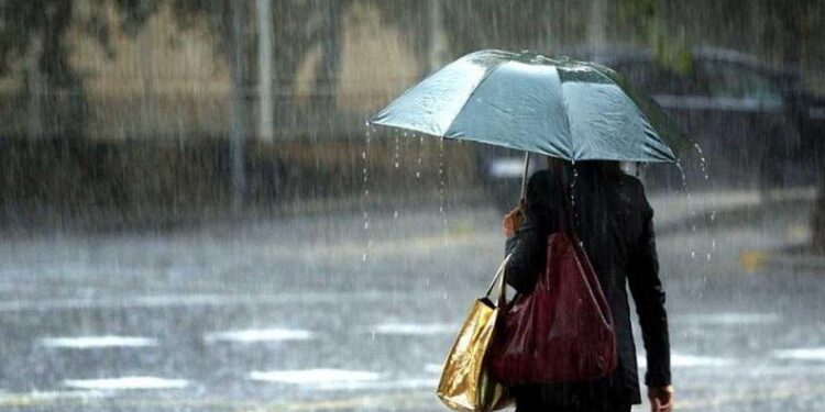 الطقس الآن.. الأرصاد تحذر من منخفض جوي وسقوط الأمطار