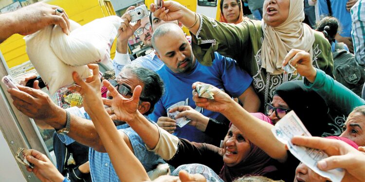 أزمة السكر ووزارة التموين