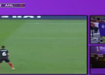 الأهلي ضد أوراوا.. الفار يحتسب ضربة جزاء ضد محمد هاني