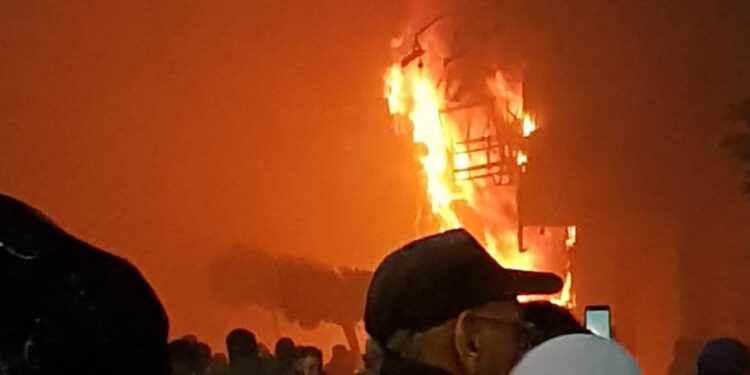 حريق محل ملابس وسط البلد