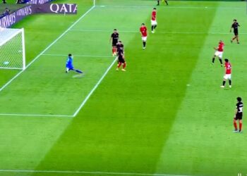 ماركو يحرز الهدف الأول لـ اوراوا الياباني في شباك الأهلي