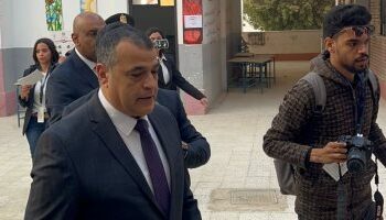 محمد صلاح وزير الإنتاج الحربي يدلي بصوته في الانتخابات الرئاسية