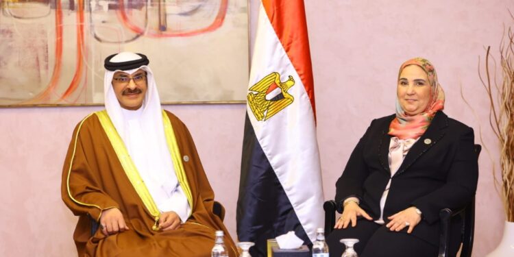 وزيرة التضامن تستعرض التجرب المصرية في الحماية الاجتماعية أمام وزير التنمية الاجتماعية بمملكة البحرين