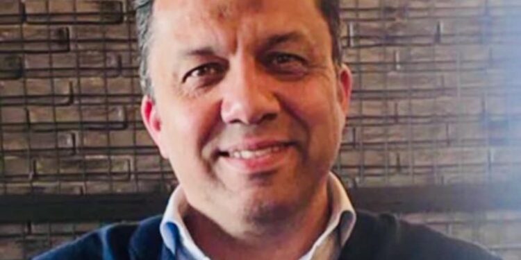 أحمد شكري وزير الاستثمار والتعاون الدولي بكتلة الحوار