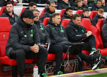 ليفربول ضد نوريتش سيتي.. جماهير الريدز تطالب يورجن كلوب بالعدول عن الرحيل