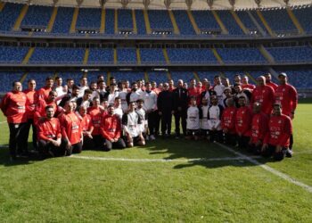 الرئيس السيسى يتفقد تدريبات منتخب مصر باستاد المدينة الأولمبية