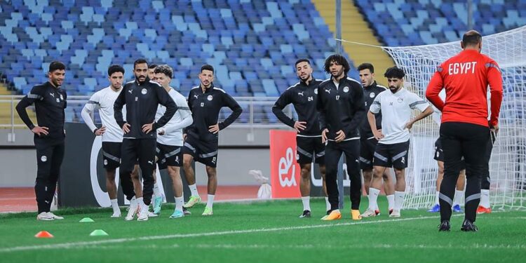 استعداداً لـ أمم أفريقيا.. منتخب مصر يخوض تدريبه الأول بالعاصمة الإدارية