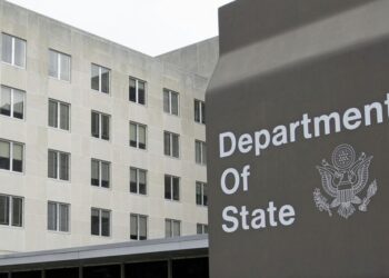 الخارجية الأمريكية تؤكد رفضها للتصريحات الإسرائيلية حول إعادة توطين الفلسطينيين خارج غزة