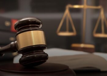 إحالة العضو المنتدب التجاري بـ النيل للمجمعات الاستهلاكية و36 آخرين للمحاكمة الجنائية