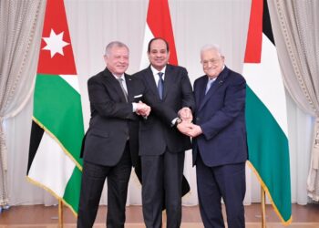 قمة ثلاثية مصرية فلسطينية أردنية غدًا