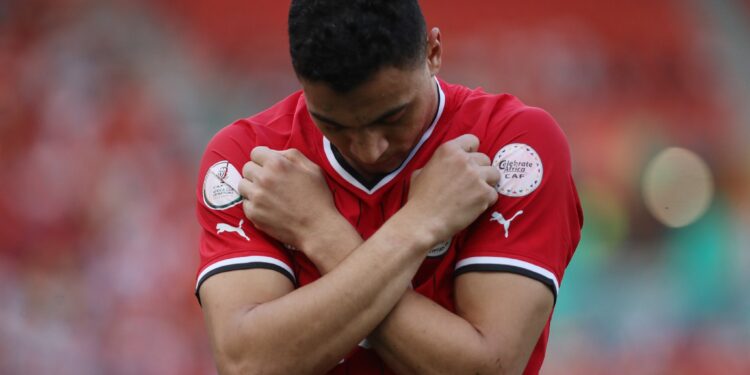 مصر تتقدم على موزمبيق في الشوط الأول بهدف مصطفى محمد