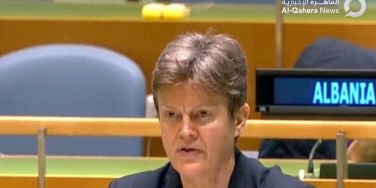 مندوبة بريطانيا لدى مجلس الأمن تطالب بوقف الأعمال العسكرية في غزة