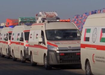 دعما للشعب الفلسطيني.. الفارس الشهم 3 الإماراتية تمرر 10 سيارات إسعاف من معبر رفح لقطاع غزة