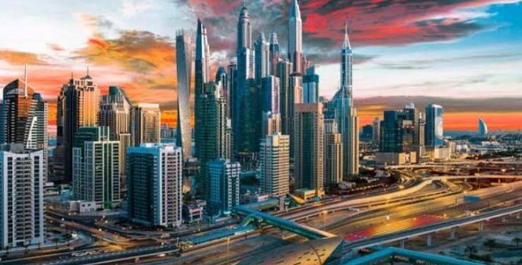 طرح تطبيق يلبي احتياجات الرعاية الصحية بالمدارس الحكومية في الإمارات 