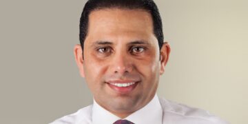 الدكتور ياسر حسان