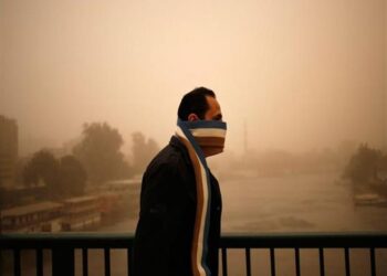 4 نصائح من الصحة لمواجهة العواصف الترابية في الشتاء