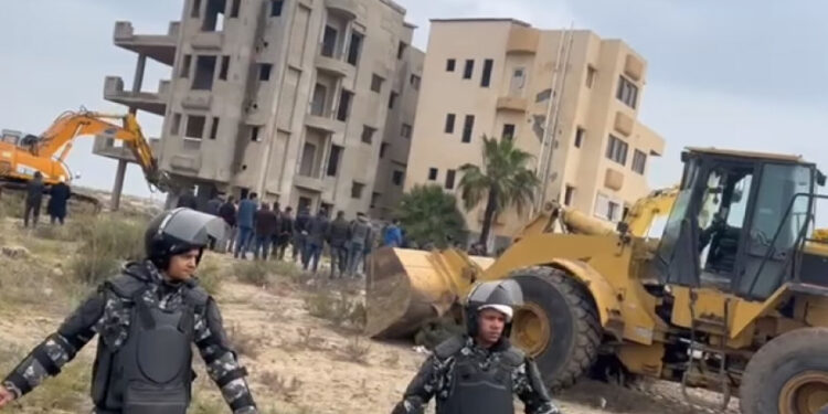 تعرف على أسباب إزالة منطقة الجميل في بورسعيد.. ما مصير السكان؟