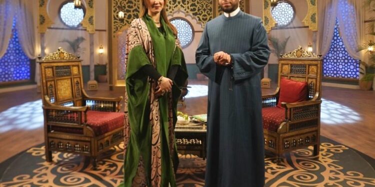 أسامة الأزهري وقصواء الخلالي في مملكة الدراويش