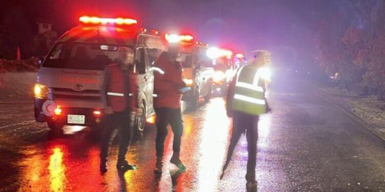 تفاصيل مصرع وإصابة 44 شخصًا على الأقل في حادث حافلة في سوريا