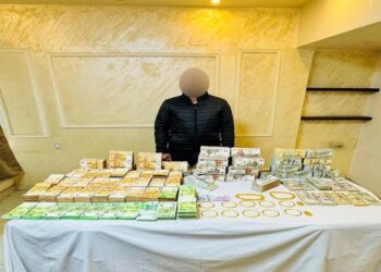 أمن دمياط يضبط أحد تجار النقد الأجنبي في رأس البر وحوزته مضبوطات تُقدر بـ 90 مليون جنيهًا