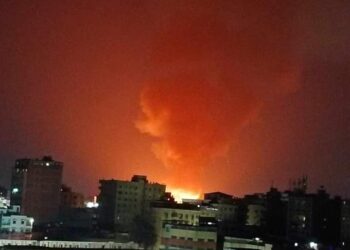 حريق هائل في ستوديو الأهرام بالجيزة ومحاولات للسيطرة عليه.. صور