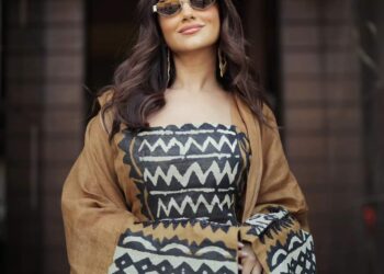 نعمة الأفوكاتو.. مي عمر تشارك جمهورها آخر إطلالة لها عبر فيسبوك