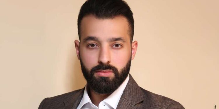 خبير اقتصادي يكشف تأثير قرار الفيدرالي على أسعار الذهب في العالم