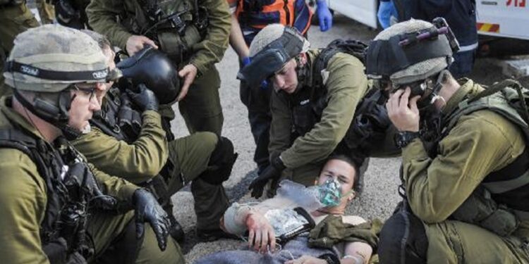 الاحتلال الإسرائيلي يعلن إصابة 11 جنديا في معارك غزة خلال 24 ساعة