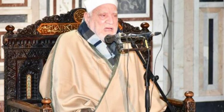 أحمد عمر هاشم: السحر موجود والذهاب إلى السحرة حرام ولا يصح