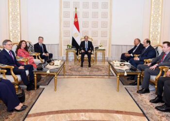 الرئيس السيسي يلتقي وزير الخارجية الأمريكي للتشاور في القضايا الإقليمية والدولية