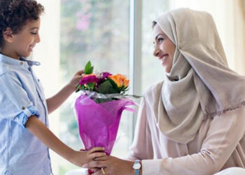 عبارات تهنئة بمناسبة عيد الأم 2024.. ست الحبايب أنت بسمتي الحلوة