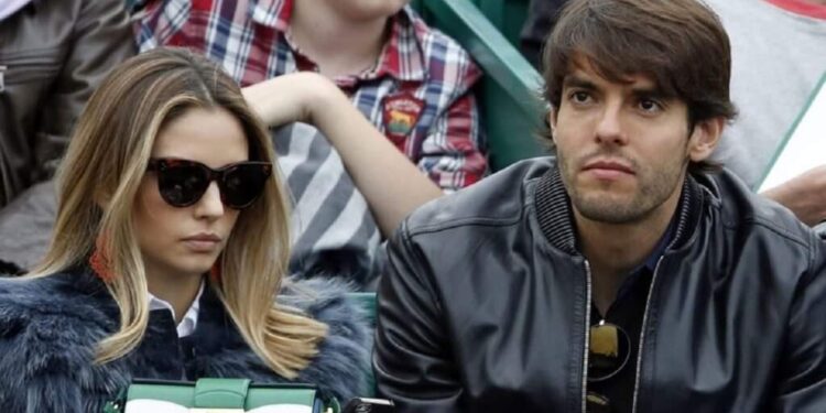 كان زوجًا مثاليًا بزيادة.. زوجة كاكا السابقة تكشف سبب انفصالها عنه