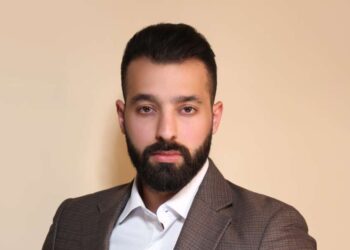 توقعات بارتفاعات جديدة في أسعار النفط والذهب 