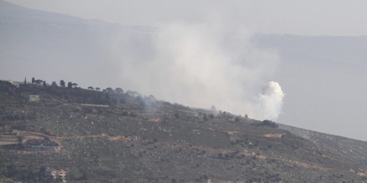 انطلاق 20 صاروخا من لبنان تجاه الجولان وسقطت جميعها في مناطق مفتوحة