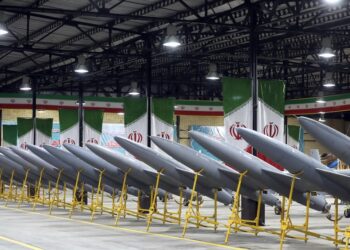 لا يزال السرب في الأجواء.. إيران تطلق سربا من الطائرات بدون طيار باتجاه إسرائيل