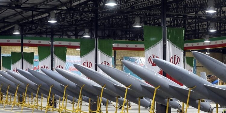 لا يزال السرب في الأجواء.. إيران تطلق سربا من الطائرات بدون طيار باتجاه إسرائيل