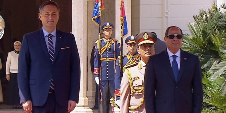 الرئيس السيسي يستقبل رئيس جمهورية البوسنة والهرسك بقصر الاتحادية